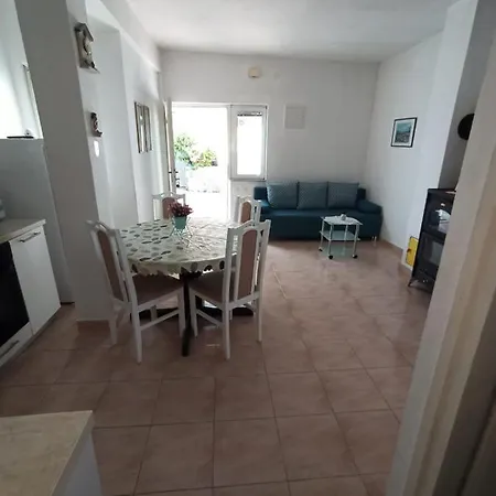 Apartament Lucija