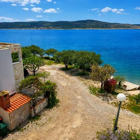 Apartment Lucija Seline